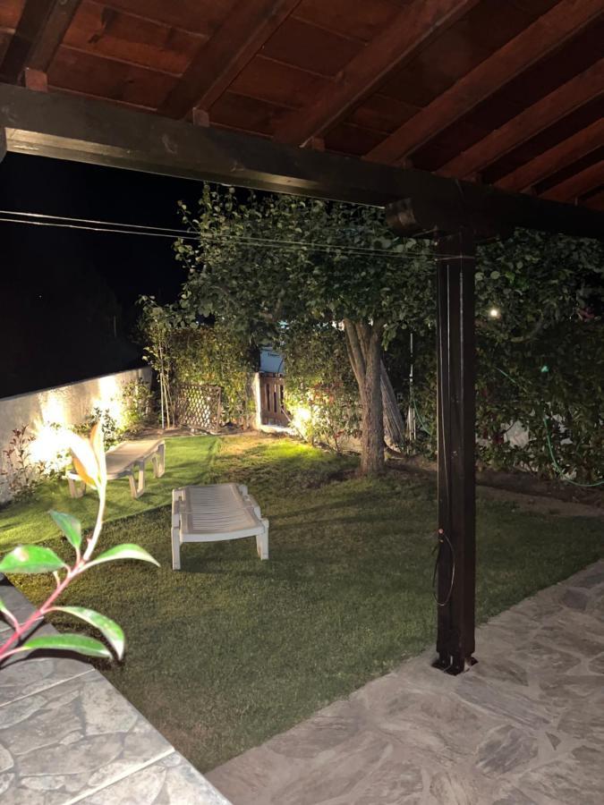 Villa Starfish Koropi Exterior foto